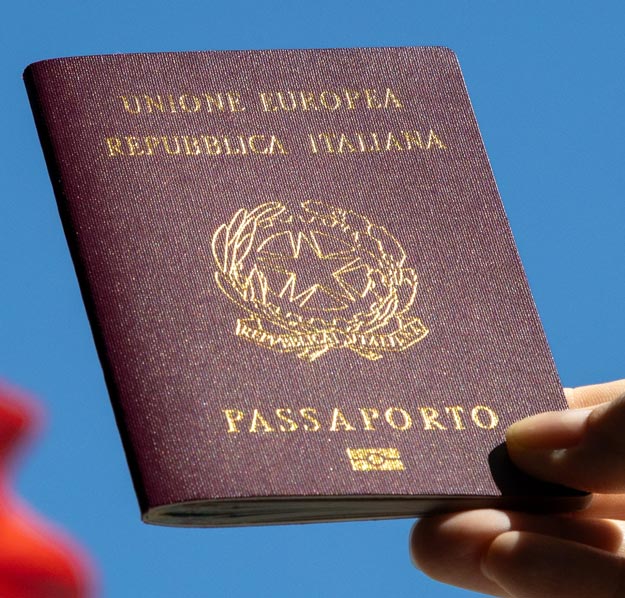 Как получить паспорт Италии гражданам РФ